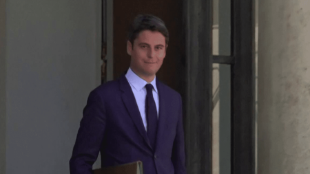 Pacte d’action pour les Français : Gabriel Attal présente ses propositions politiques Politique : Gabriel Attal propose un "pacte d’action pour les Français"