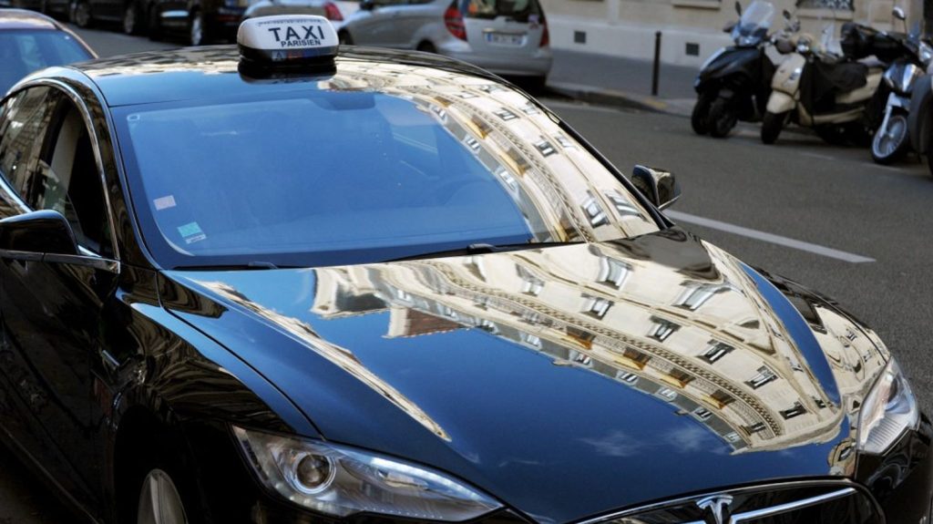 JO de Paris 2024 : l'accès des taxis aux périmètres rouges assoupli après la demande des principaux syndicats de compensations financières