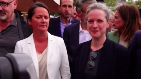 Politique : aux universités d’été, le PS divisé sur le nom d’un Premier ministre Politique : aux universités d’été, le PS se déchire sur le nom d’un Premier ministre