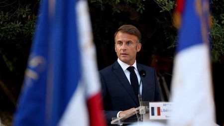 Scénarios possibles pour un nouveau gouvernement après le refus de Macron de nommer un Premier ministre NFP Recherche d'un nouveau gouvernement : quels sont les scénarios possibles après le refus d'Emmanuel Macron de nommer un Premier ministre du NFP ?