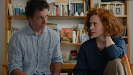 le dernier publié



  

    
      
    
    
    "Septembre sans attendre", le nouveau film de Jonas Trueba, célèbre la fin d'un couple

          Le film "Septembre sans attendre" de l'Espagnol Jonas Trueba est sorti mercredi dans les salles obscures. L'histoire d'un couple qui se sépare, mais qui souhaite célébrer cet évènement, ce qui perturbe leurs proches.
    
    
          Diffusé le 29/08