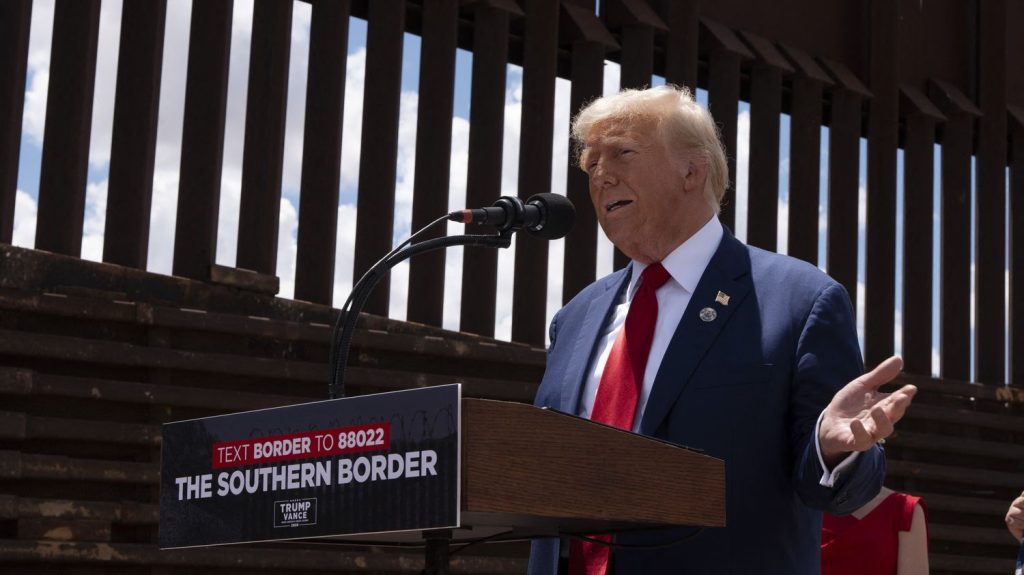 Donald Trump espère pouvoir répondre à Kamala Harris lors d'un meeting ultra-sécurisé en Arizona
