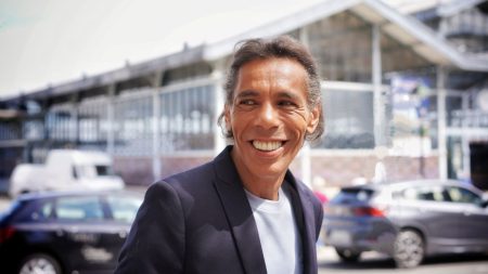 "Je serais heureux que les a priori changent sur Barbès" : Hassan Guerrar présente son premier film "Barbès, little Algérie" à Angoulême