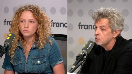 le dernier publié



  

    
      
    
    
    Le film de la semaine : "A son image" et l'expo de la rentrée sur le surréalisme

          Thierry de Peretti, réalisateur, et Clara-Maria Laredo, actrice, sont les invités de "Tout public" pour le film "A son image" qui sort en salle. Dans l'émission également, Didier Ottinger, à l'occasion de l'exposition événement de la rentrée, "Surréalisme", au Centre Pompidou, dont il est le commissaire.
    
    
          Diffusé le 04/09