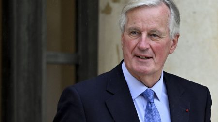 Réforme de l'Assurance-chômage : Michel Barnier redonne la main aux partenaires sociaux
          Michel Barnier achève ses rencontres avec les numéros un syndicaux et patronaux. Au menu notamment, l’assurance-chômage. La réforme de Gabriel Attal est en suspens.