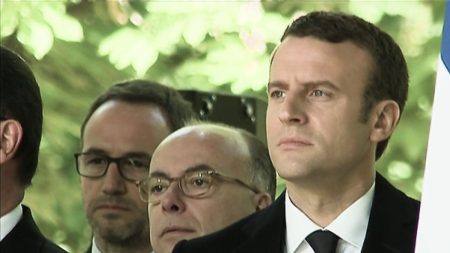 Bernard Cazeneuve, futur Premier ministre à Matignon ? Recherche d'un nouveau Premier ministre : Bernard Cazeneuve pourrait-il être nommé à Matignon ?