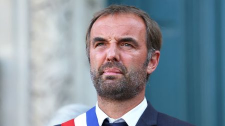 Déficit public : « Le Maire doit assumer », déclare Michaël Delafosse, maire PS de Montpellier Déficit public : "Bruno Le Maire doit assumer ses responsabilités", déclare le maire PS de Montpellier Michaël Delafosse