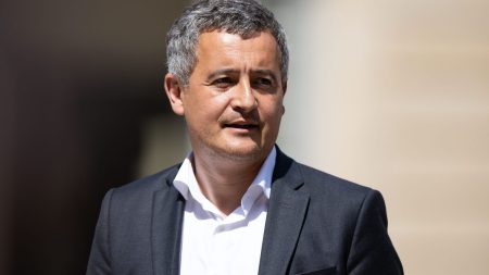 Impôts : "C'est au Parlement qu'on décidera", prévient Gérald Darmanin, craignant que la France ne "retombe dans ses vieux démons"
