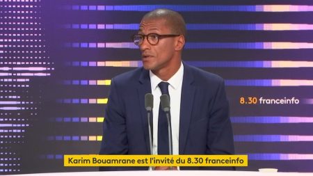 "Bernard Cazeneuve est un bon serviteur de la République", selon Karim Bouamrane, maire PS de Saint-Ouen, "mais c'est [au président] de choisir"