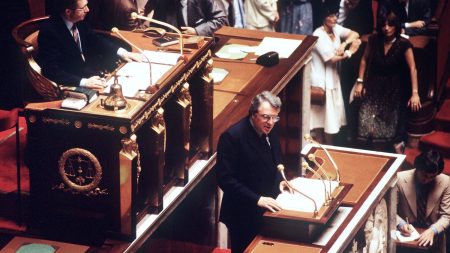 Les Déclarations de Politique Générale Sous la Ve République : Histoire et Analyse L'info de l'histoire : retour sur les déclarations de politique générale sous la Ve République