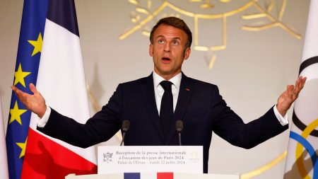 Macron : Pourquoi tant de temps pour choisir le nouveau Premier ministre? Nouveau Premier ministre : pourquoi Emmanuel Macron prend-il autant de temps ?