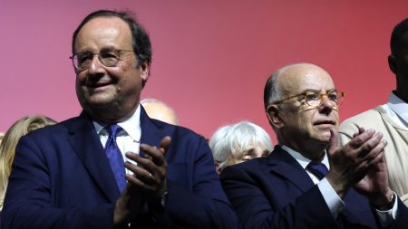 Macron consulte Hollande, Sarkozy et Cazeneuve pour former un nouveau gouvernement Recherche d'un nouveau gouvernement : Emmanuel Macron poursuit ses consultations en recevant lundi Bernard Cazeneuve, François Hollande et Nicolas Sarkozy