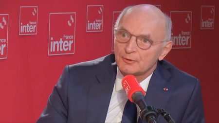 Meurtre de Philippine : le ministre de la Justice prêt à "faire évoluer l'arsenal juridique" pour que ce "crime odieux ne puisse pas se reproduire"