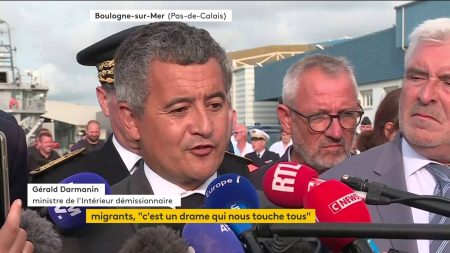 Naufrage Manche : Gérald Darmanin demande un traité migratoire entre Royaume-Uni et UE Vidéo
Naufrage dans la Manche : Gérald Darmanin réclame un "traité migratoire" entre le Royaume-Uni et l'Union européenne