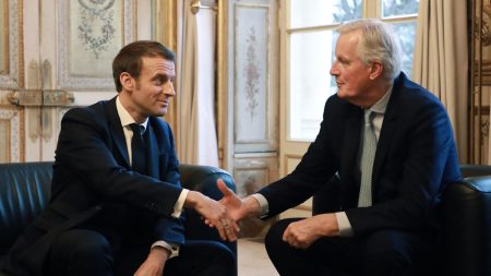 Réactions politiques à la nomination de Michel Barnier comme Premier ministre : « Élection volée », « tout ça pour ça » "Élection volée aux Français", "tout ça pour ça", "réunir pour réussir"... Les premières réactions politiques à la nomination de Michel Barnier au poste de Premier ministre