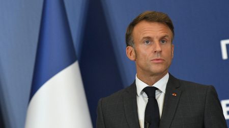 Retraites et Premier Ministre : la réforme cruciale dans les négociations Recherche d'un Premier ministre : pourquoi la réforme des retraites est au cœur des négociations