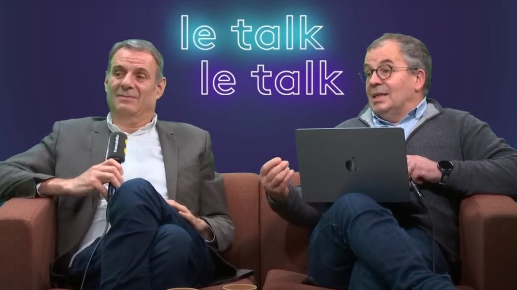 :
    Vidéo




  

    
      
    
  
  Budget 2025 : "Emmanuel Macron a pu vouloir dissoudre pour ne pas avoir à faire la vérité aux Français sur la situation budgétaire", avance un économiste