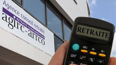 Budget 2025 : Doit-on exiger un effort des retraités ? Débat économique du 19 octobre Budget 2025 : faut il demander un effort aux retraités ? Les informés de l'éco du 19 octobre
Tous les samedis, deux économistes débattent des sujets qui marquent l’actualité économique et sociale.