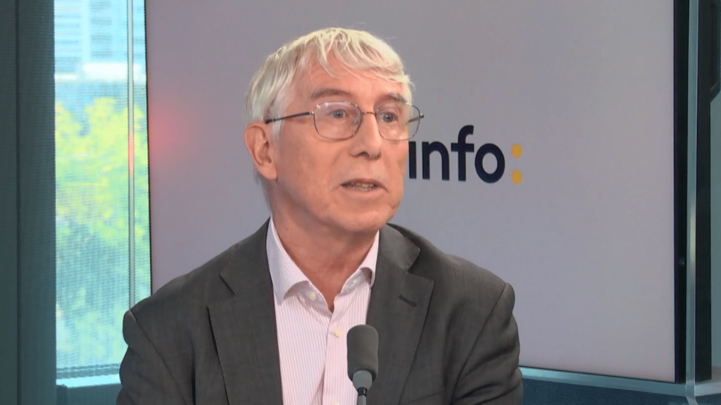 Budget 2025 : "On ne fera pas 40 milliards d'économies, si on arrive à en faire 15 ou 20, ce sera déjà bien", selon François Ecalle, ancien membre du Haut Conseil des finances publiques

          Pour parler du budget 2025 que Michel Barnier va dévoiler ce soir, nous recevons François Ecalle, ancien haut fonctionnaire de la Cour des comptes et fondateur de Fipeco, site d'information sur les finances publiques.