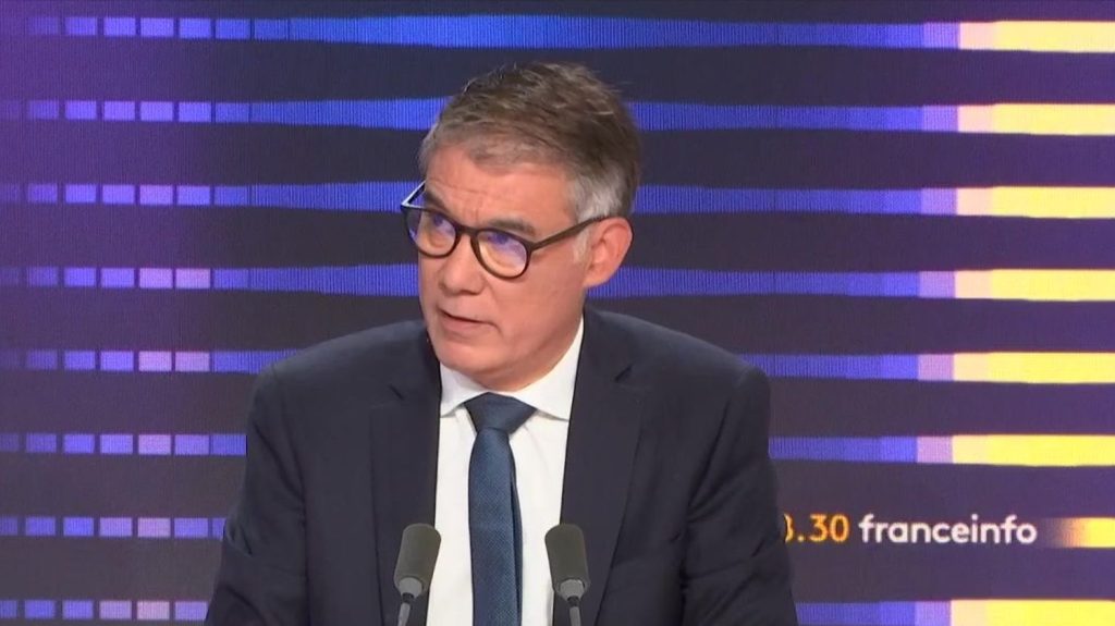 Budget : Olivier Faure veut "faire en sorte que celles et ceux qui peuvent payer payent"