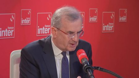 Budget gouvernemental : le gouverneur de la Banque de France approuve la direction choisie. "Le projet de budget du gouvernement va dans la bonne direction", estime le gouverneur de la Banque de France