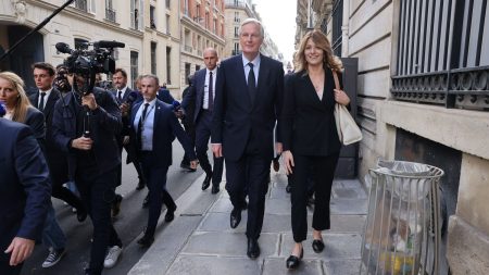 Conseil des ministres du gouvernement Barnier déplacé hors de l’Élysée : le compte-rendu Gouvernement de Michel Barnier : le compte-rendu du conseil des ministres déplacé hors de l'Élysée