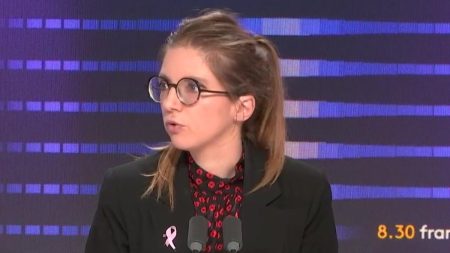 Déclaration politique : Aurore Bergé (EPR) oppose une ligne rouge à toute hausse d’impôts sur les Français Déclaration de politique générale : "Toute hausse d'impôts sur le dos des Français est une ligne rouge", déclare la députée EPR Aurore Bergé