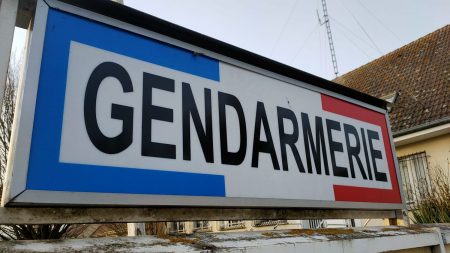 Loyers impayés par la gendarmerie : "On savait que ça allait mal, mais à ce point là, ce n'est pas acceptable", réagit le sénateur LR Bruno Belin
