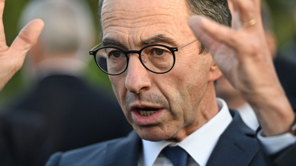 Bruno Retailleau prononce une "interdiction administrative du territoire" à l'encontre du fils aîné d'Oussama Ben Laden