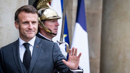 L'Assemblée nationale enterre définitivement la proposition de destitution d'Emmanuel Macron