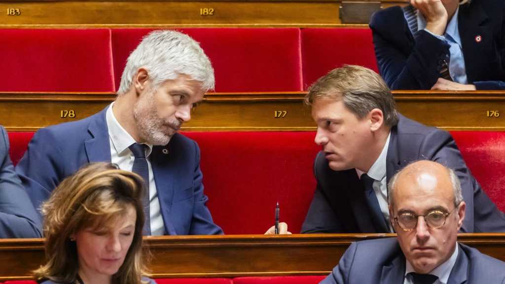 Édito



  

    
      
    
      

  

  
    Présidence de la Commission des Affaires étrangères : le vote des LR illustre la précarité de la coalition gouvernementale

          À l'Assemblée nationale, LR a préféré voté, mercredi, pour une candidate LFI, plutôt que pour  un représentant du groupe macroniste pour la présidence de la commission des Affaires économiques. Une preuve supplémentaire des tensions qui peuvent exister au sein de la coalition gouvernementale.