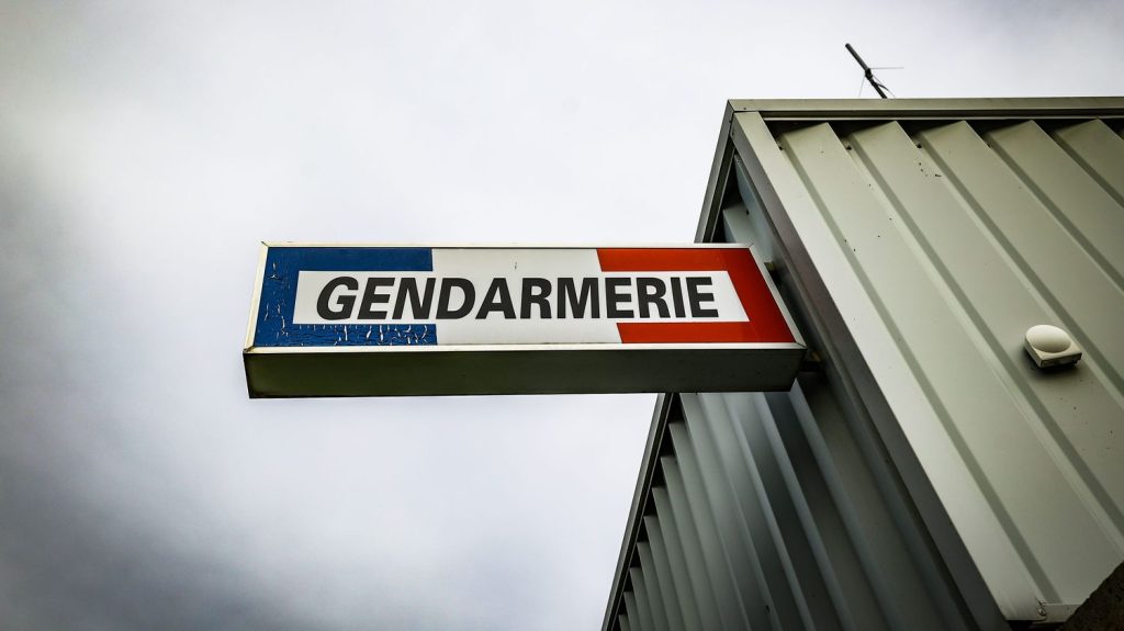 "Où est le devoir d’exemplarité de l'État ?" : des élus alertent sur des loyers impayés par la gendarmerie nationale
