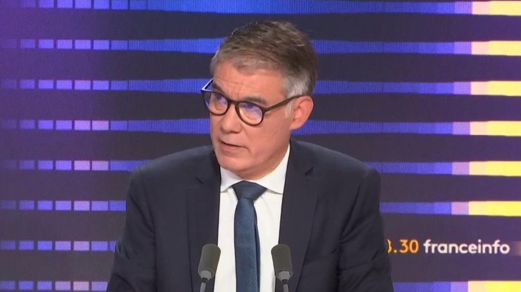 Violence des mineurs : pour Olivier Faure, écarter l'excuse de minorité "est une possibilité qu'il faut envisager"