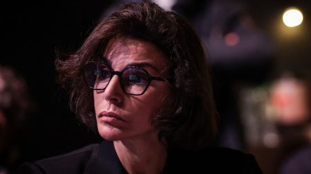 Notre-Dame : Historien critique la nouvelle tarification, y voyant une rupture avec le patrimoine Faire payer l'entrée de Notre-Dame de Paris, "une rupture philosophique qui est loin du patrimoine", dénonce un historien