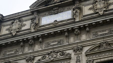 :
    le dernier publié



  

    
      
    
    
    Justice : le tribunal de commerce de Paris va s'appuyer sur l'intelligence artificielle pour accélérer les procédures

          L'intelligence artificielle va permettre aux affaires du tribunal de commerce de Paris d'être traitées plus rapidement dès 2025.
    
    
          Diffusé le 15/10