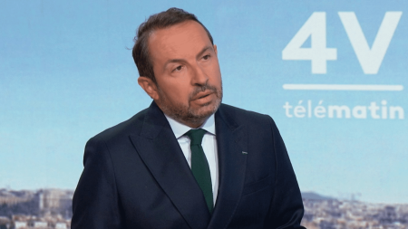 Prof giflée : « Combattre l’islam politique » selon Sébastien Chenu, député RN Professeur giflée par une élève : “Le combat à mener, c’est le combat contre l’islam politique”, lance Sébastien Chenu, député RN