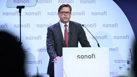 Vente du fabricant du Doliprane : le patron de Sanofi reconnait des "discussions difficiles" avec le gouvernement