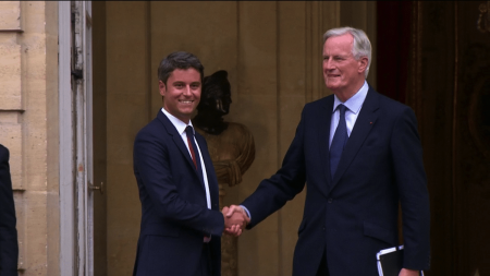 Tensions entre droite et camp présidentiel dans le gouvernement Barnier Gouvernement de Michel Barnier : des tensions entre la droite et le camp présidentiel