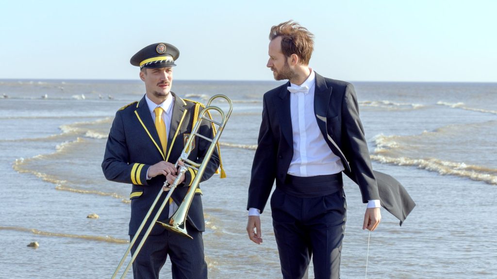 "En fanfare": les retrouvailles de deux frères séparés par la vie dans le nouveau film émouvant d'Emmanuel Courcol