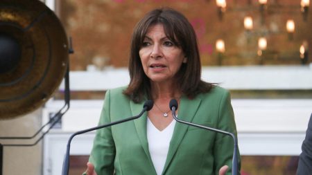 Anne Hidalgo ne se représentera pas à la mairie de Paris en 2026 Anne Hidalgo annonce qu'elle ne se représentera pas à la mairie de Paris en 2026