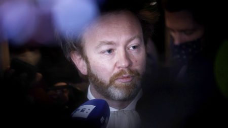 :
    Témoignages




  

    
      
    
  
  "Nous harceler était sa manière d’exister" : l’avocat Antoine Vey devant le conseil de discipline du barreau de Paris pour des soupçons de harcèlement moral et sexuel