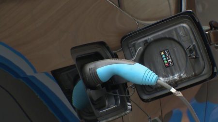 Bonus Écologique : Forte Baisse pour les Voitures Électriques Voiture électrique : le bonus écologique de l'État va fortement baisser