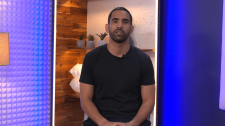 :
    Vidéo




  

    
      
    
  
  Chants homophobes dans les stades : "Les supporters n'ont plus d'excuses", s'indigne l'ex-footballeur professionnel Ouissem Belgacem