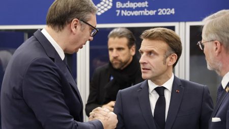 :
    Vidéo




  

    
      
    
  
  Election de Donald Trump : Emmanuel Macron évoque un moment "décisif" pour l'Europe