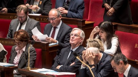 France : pourquoi un « shutdown » est improbable même sans vote du budget "C'est quasiment impossible" : on vous explique pourquoi la France ne risque pas un "shutdown" même si le budget n'est pas voté