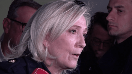 Procès des assistants parlementaires du FN : cinq ans d'inéligibilité requis contre Marine Le Pen