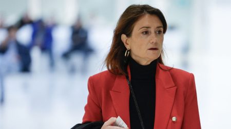 Kits de détection : preuve cruciale pour victimes de soumission chimique, selon Sandrine Josso Soumission chimique : les kits de détection "vont apporter la preuve" qui manque aux victimes, estime la députée Sandrine Josso