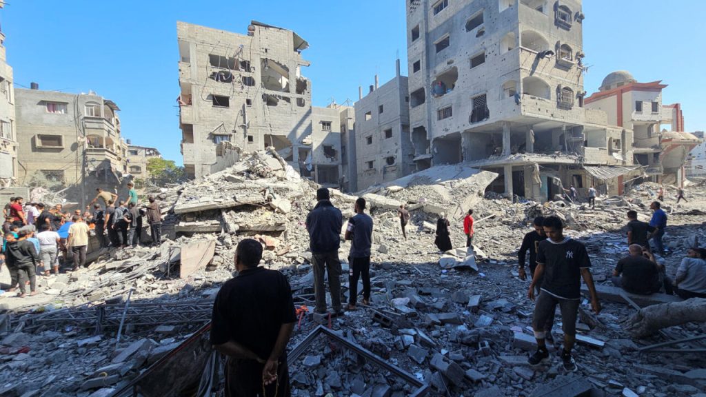 Le rapporteur de l'ONU affirme que la guerre menée par Israël à Gaza « vide complètement la terre »