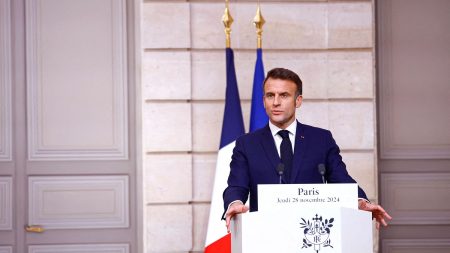 Macron dénonce l’escalade inacceptable de la Russie en Ukraine Guerre en Ukraine : Emmanuel Macron dénonce une "logique d'escalade inacceptable" de la Russie