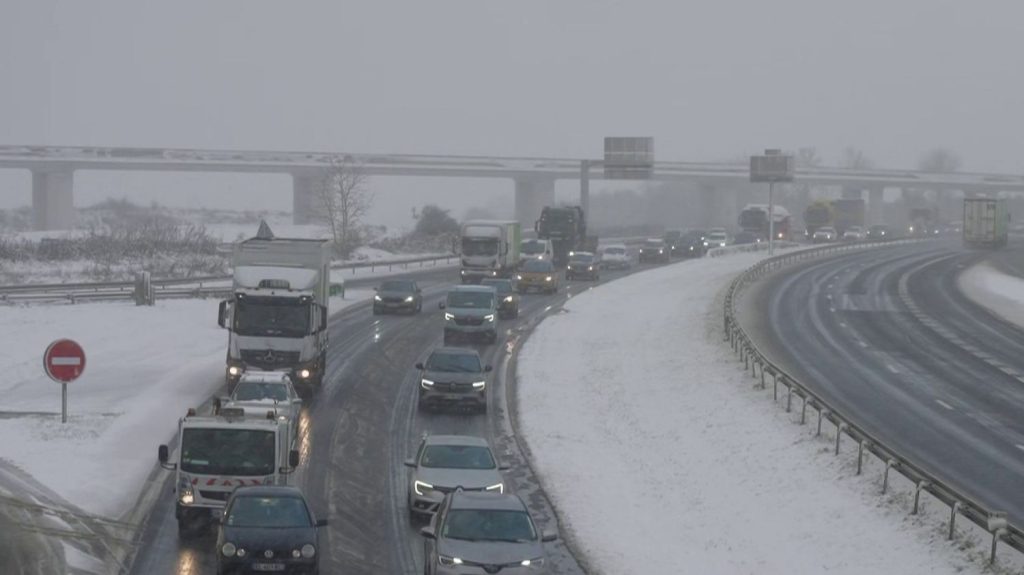 Neige, verglas… Les mesures de sécurité sont-elles toujours respectées ?